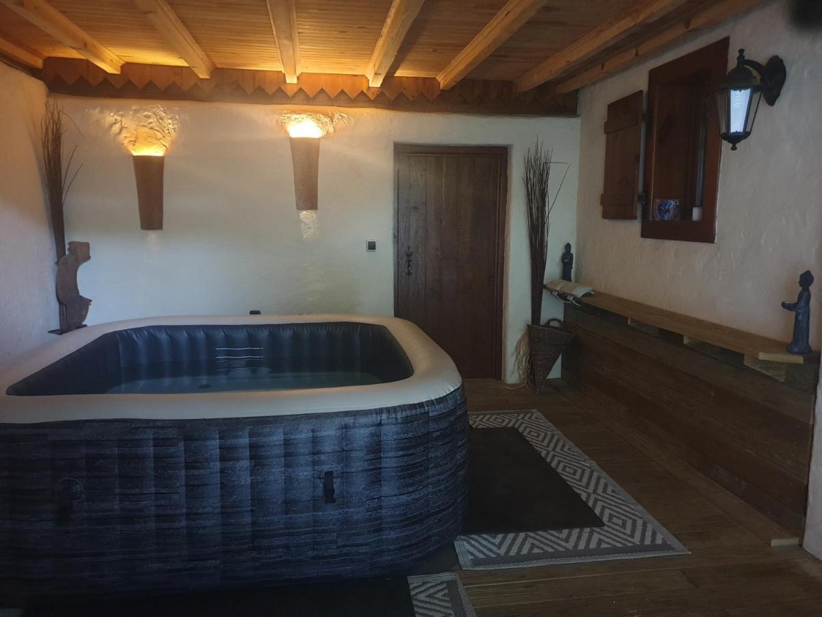 La Grange De Mombel Villa Losse Екстериор снимка